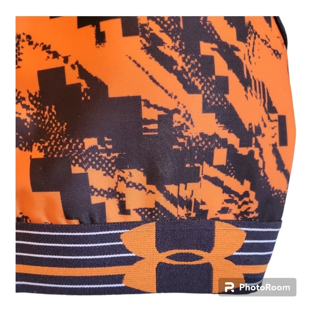 NWOT Under Armour Sports Bra - Picture 6 of 8